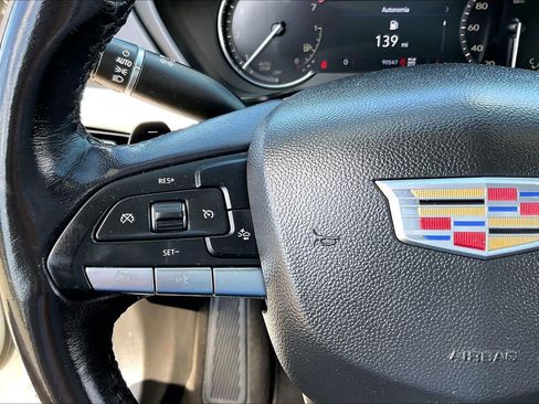 Used 2022 Cadillac XT4 Premium Luxury w/ Safety Alert Package AWD/4WD image 15