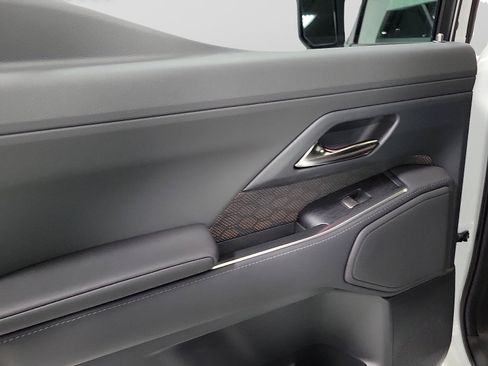 Used 2025 Lexus GX 550 w/ Accessory Package (2T) image 10