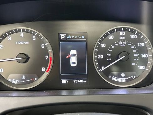 Used 2016 Hyundai Sonata Limited w/ Option Group 04 image 18