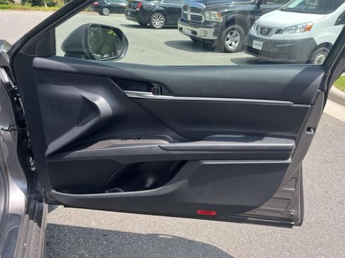 Used 2023 Toyota Camry SE FWD image 21