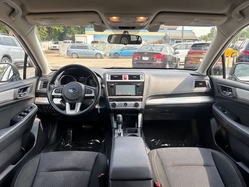 Used 2016 Subaru Outback 2.5i Premium AWD/4WD image 22