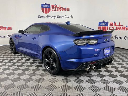Used 2020 Chevrolet Camaro LT RWD image 5