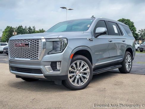 Used 2024 GMC Yukon Denali w/ Advanced Technology Package image 2