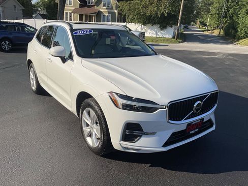 Used 2022 Volvo XC60 B5 Momentum AWD/4WD image 5