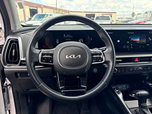 Used 2024 Kia Sorento S AWD/4WD image 18