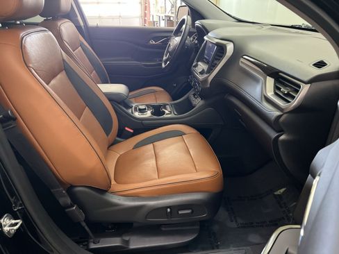 Used 2020 GMC Acadia AT4 w/ Driver Alert Package II AWD/4WD image 27