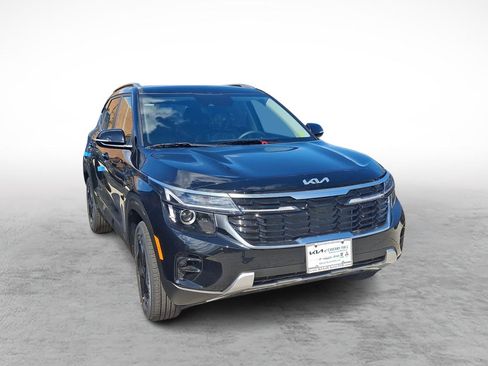 New 2026 Kia Seltos EX FWD image 3