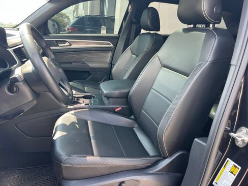 Used 2021 Volkswagen Atlas Cross Sport SE FWD image 26