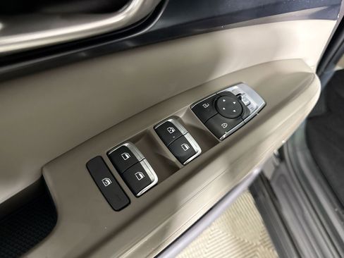 New 2026 Kia Carnival LXS image 15