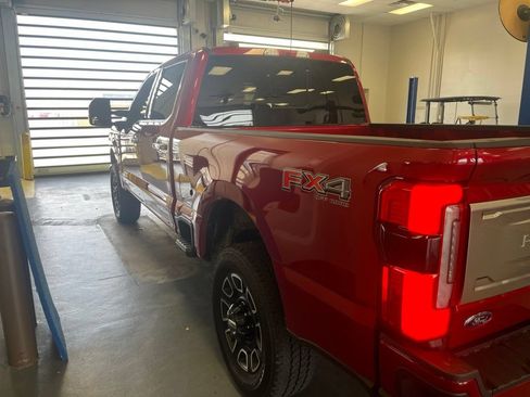 Used 2024 Ford F250 Platinum AWD/4WD image 7