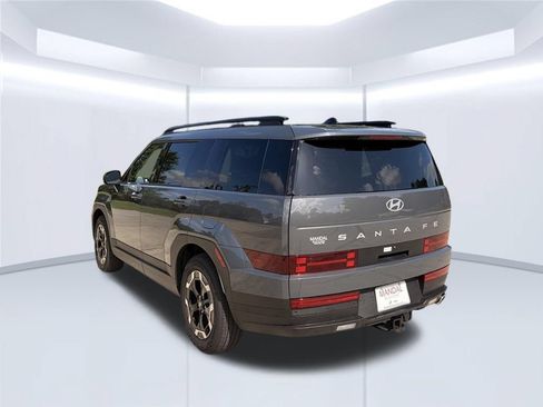Used 2026 Hyundai Santa Fe SEL FWD image 5