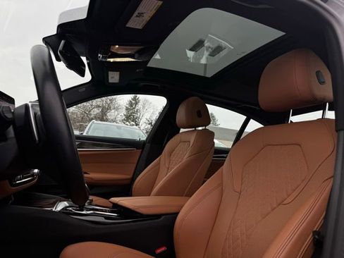 Used 2023 BMW 540i xDrive w/ Premium Package image 20