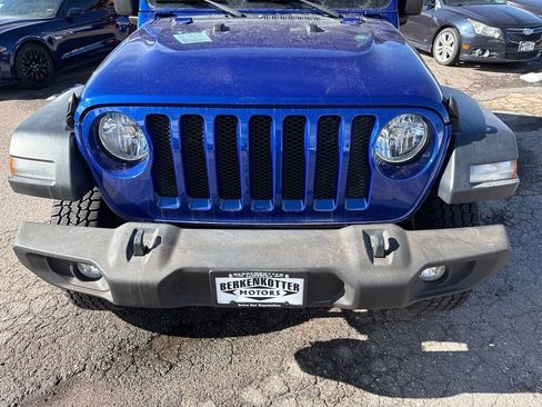 Used 2018 Jeep Wrangler Sport image 17