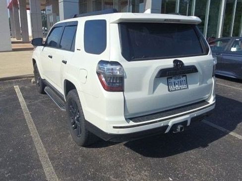 Used 2019 Toyota 4Runner Limited AWD/4WD image 8