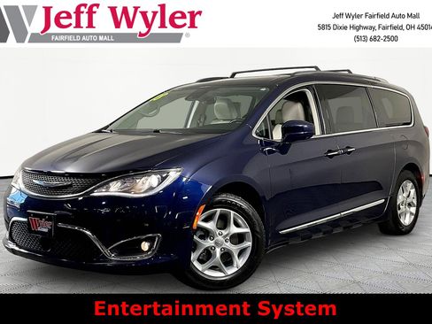 Used 2018 Chrysler Pacifica Touring-L Plus w/ Advanced Safetytec Group FWD image 1