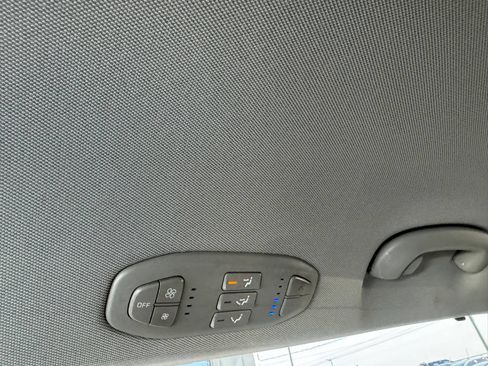 Used 2019 Kia Sedona EX FWD image 18