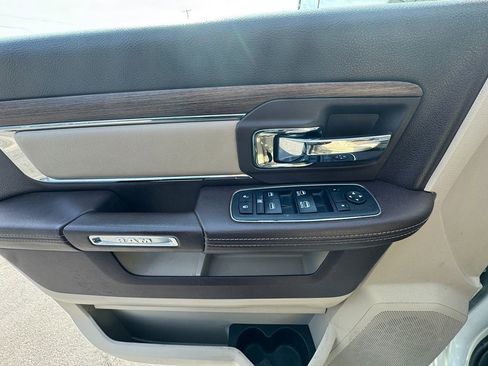 Used 2017 RAM 1500 Laramie AWD/4WD image 13