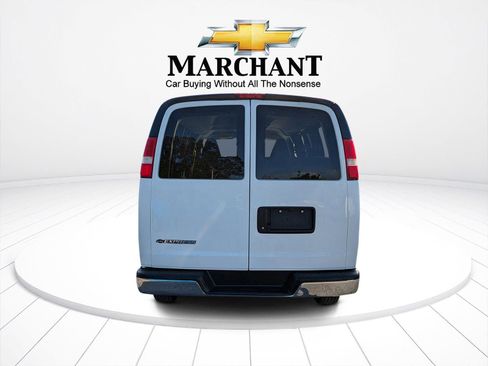 Used 2020 Chevrolet Express 2500 LT w/ LT Preferred Equipment Group image 4