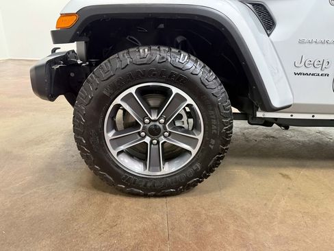 Used 2023 Jeep Wrangler Sahara image 89