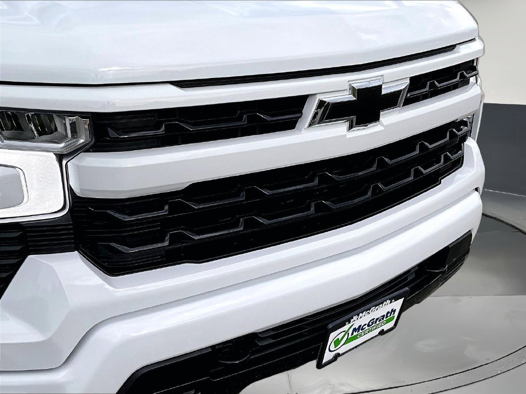Used 2024 Chevrolet Silverado 1500 RST AWD/4WD image 33