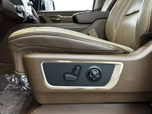 Used 2020 RAM 1500 Limited image 15