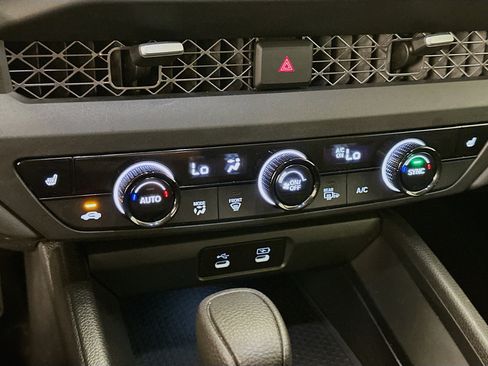 Used 2025 Honda Accord SE image 23