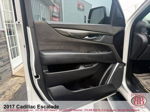 Used 2017 Cadillac Escalade Platinum AWD/4WD image 9