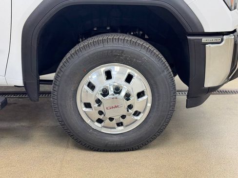 New 2026 GMC Sierra 3500 Pro AWD/4WD image 4