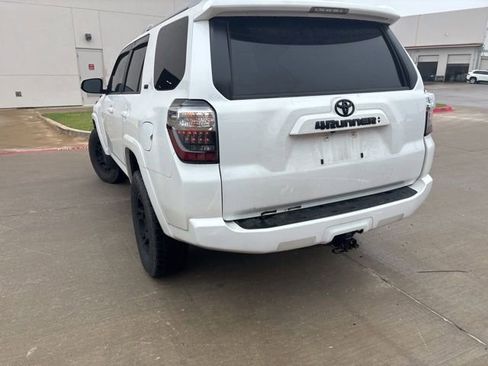 Used 2024 Toyota 4Runner SR5 Premium w/ Moonroof Package AWD/4WD image 4