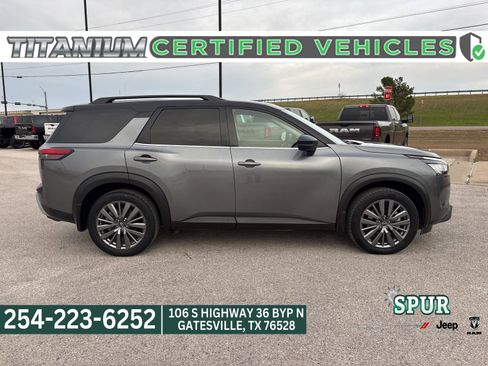 Used 2024 Nissan Pathfinder SL w/ SL Premium Package image 6