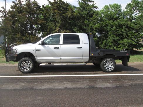 Used 2007 Dodge Ram 2500 Truck Laramie AWD/4WD image 10