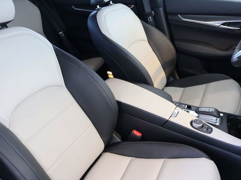 Certified 2025 INFINITI QX55 Luxe w/ Cargo Package image 44