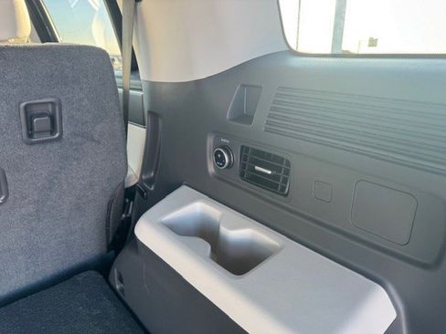 Used 2025 Hyundai Santa Fe SEL image 33
