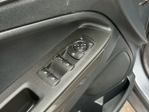 Used 2018 Ford EcoSport SE w/ SE Convenience Package image 18