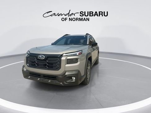 Used 2026 Subaru Outback Premium AWD/4WD image 3