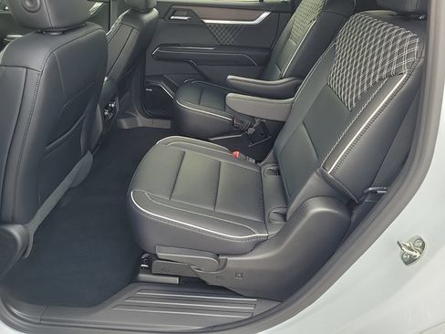 New 2026 GMC Acadia Denali w/ Super Cruise Package FWD image 10