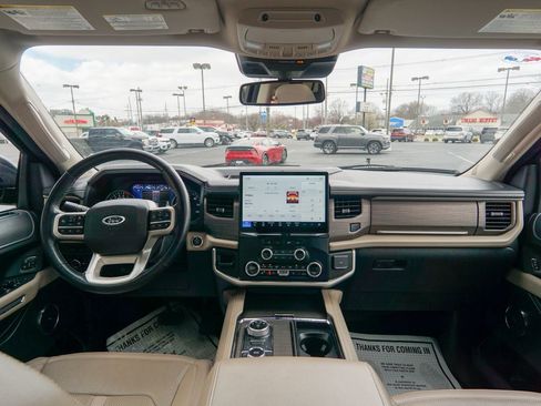 Used 2024 Ford Expedition Max Limited AWD/4WD image 18