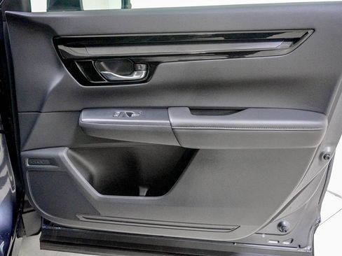 Certified 2025 Honda CR-V EX-L image 32