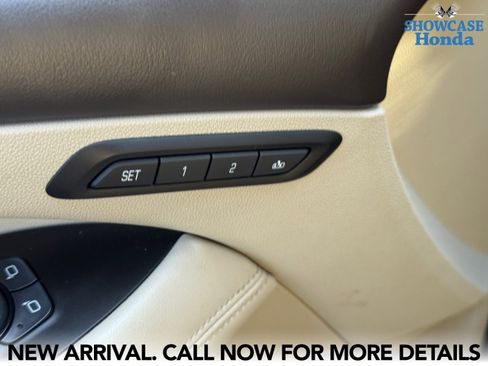 Used 2017 Buick LaCrosse Essence image 11