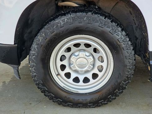 Used 2022 Chevrolet Silverado 1500 W/T w/ WT Value Package image 24