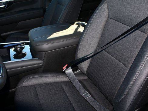 New 2026 Chevrolet Tahoe LS image 5