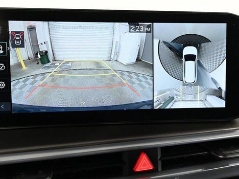 Certified 2025 Kia Sorento SX Prestige image 5