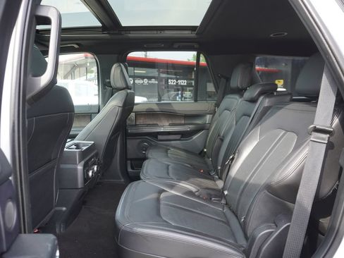 Used 2021 Ford Expedition Limited AWD/4WD image 28