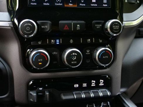 Used 2022 RAM 2500 Laramie AWD/4WD image 19