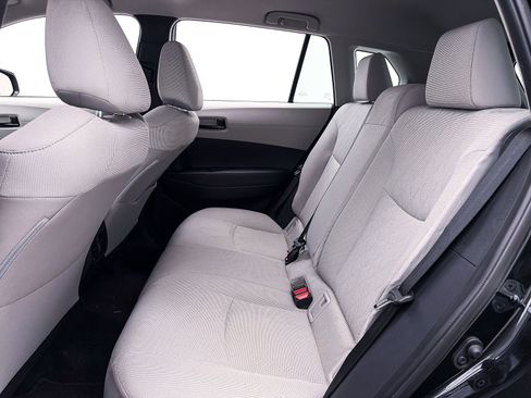 Used 2025 Toyota Corolla Cross L FWD image 32