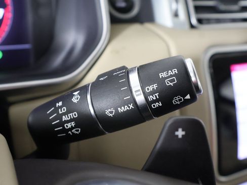 Used 2020 Land Rover Range Rover HSE image 47