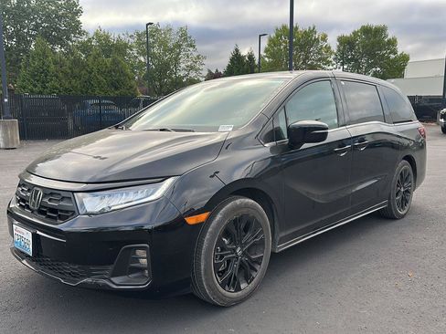 Used 2025 Honda Odyssey Sport-L image 2