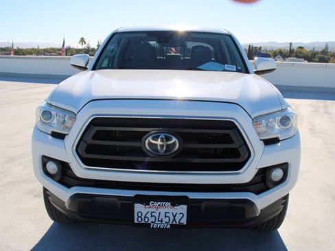 Certified 2020 Toyota Tacoma SR5 image 8