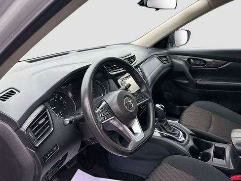 Used 2019 Nissan Rogue S AWD/4WD image 10
