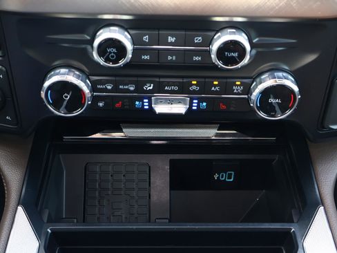 Used 2024 Ford F350 King Ranch w/ Chrome Package image 30